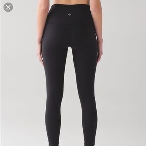 Lululemon Black Wunder Under HW Leggings